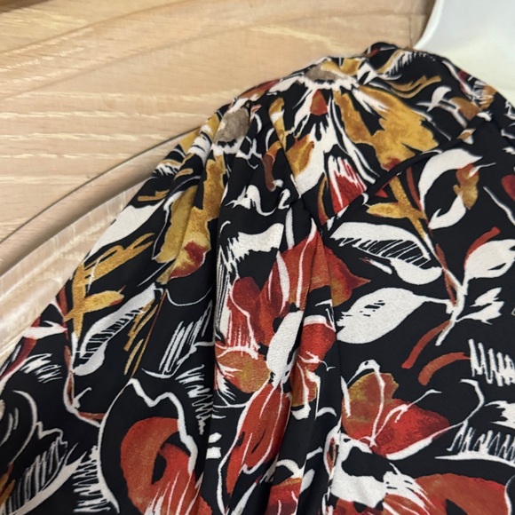 NEW Floral Print Women's Top - Black, Red, Yellow - Picture 8 of 16